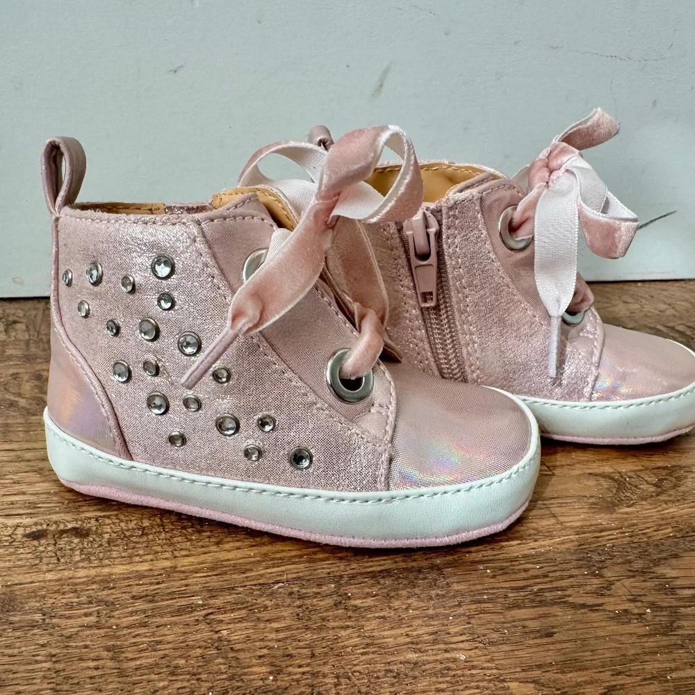 New Badgley Mischka Tira Pink Baby Crib Shoes Crystals Booties Size‎ 2